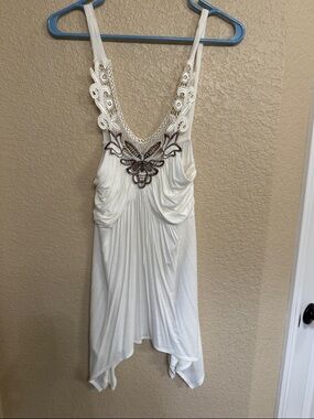 Women's Cream Embroidered Crochet V-Neck Tank Top